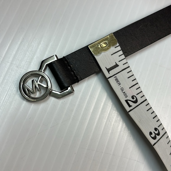 Michael Kors Black Skinny Leather Belt Silver Buckle Adjustable Small - Picture 6 of 7